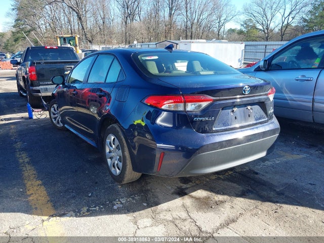 Toyota Corolla Hybrid Le 2023 JTDBCMFE8PJ002755 Image 3
