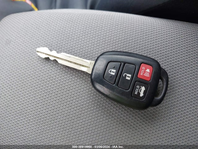 Toyota COROLLA LE 2015 2T1BURHE2FC449647 Image 11