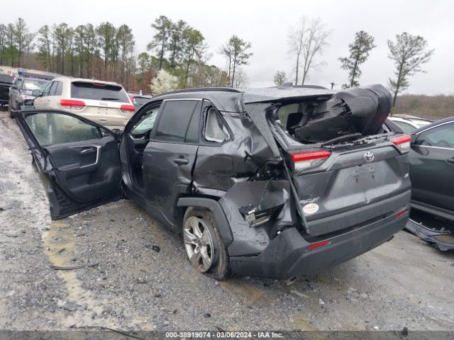 2021 TOYOTA RAV4 2T3W1RFV6MC127708 Photo 2