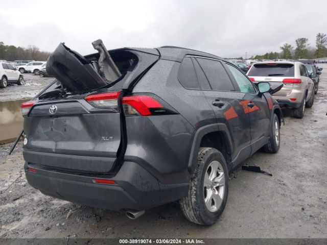 2021 TOYOTA RAV4 2T3W1RFV6MC127708 Photo 3