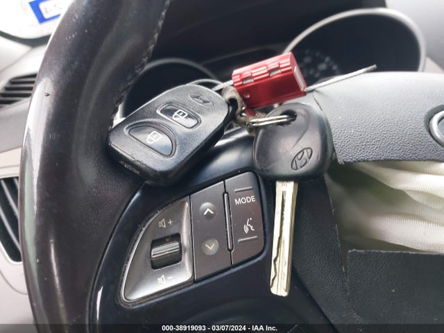 Hyundai TUCSON SE 2014 KM8JU3AG0EU880652 Image 11