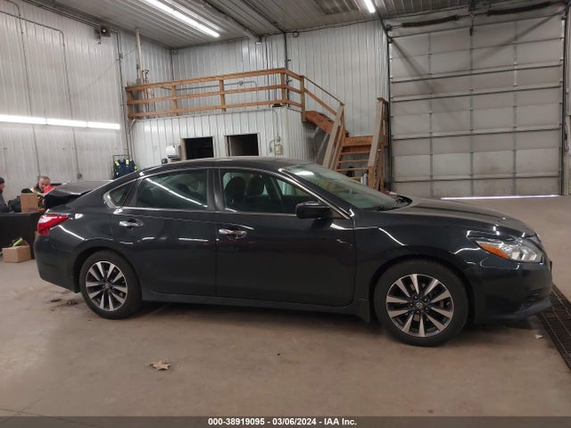 Nissan Altima 2.5 Sv 2017 1N4AL3AP7HC155346 Image 13