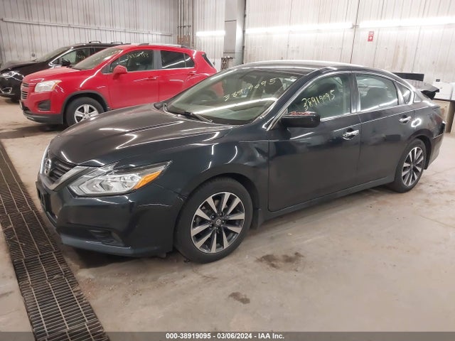 Nissan Altima 2.5 Sv 2017 1N4AL3AP7HC155346 Image 2