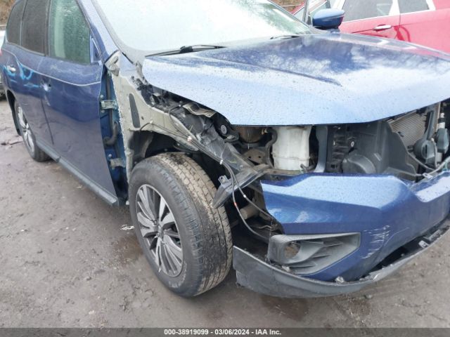 5N1DR2MM5HC650738 Nissan Pathfinder Sl