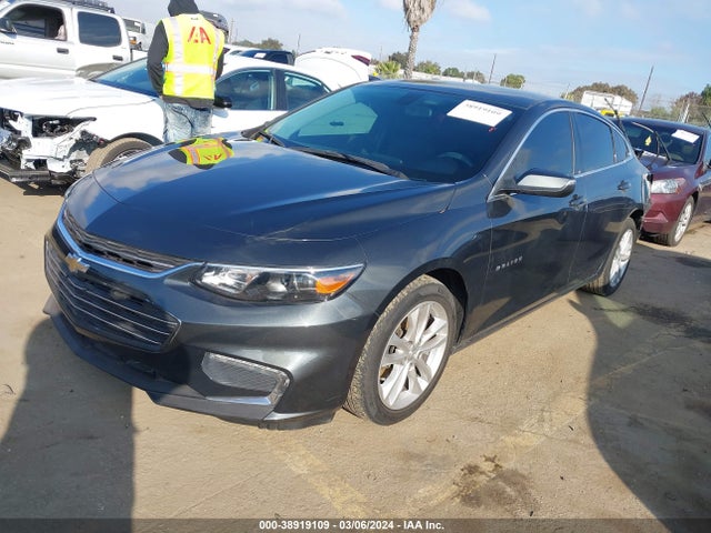 Chevrolet MALIBU LT 2018 1G1ZD5ST4JF128362 Image 2