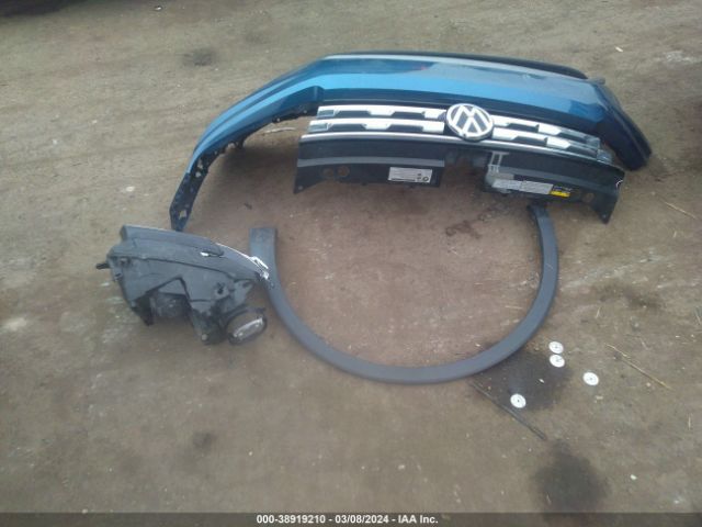 3VV2B7AXXLM029631 Volkswagen Tiguan