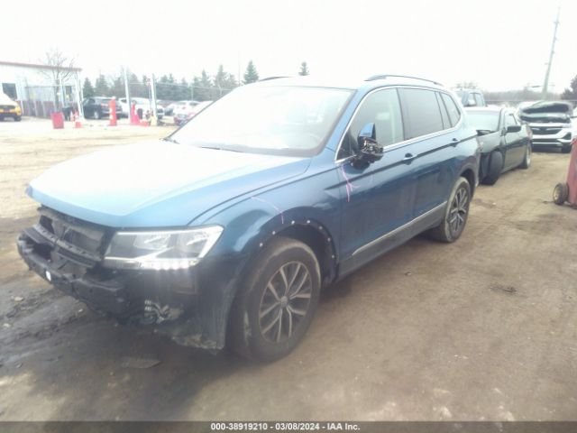 3VV2B7AXXLM029631 Volkswagen Tiguan