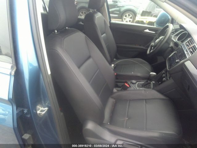 3VV2B7AXXLM029631 Volkswagen Tiguan