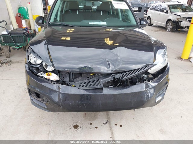 WVGAV7AX6HK052027 Volkswagen Tiguan 2.0t/2.0t S