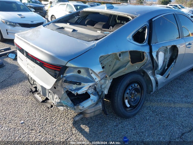 Honda ACCORD LX 2023 1HGCY1F2XPA055582 Image 6