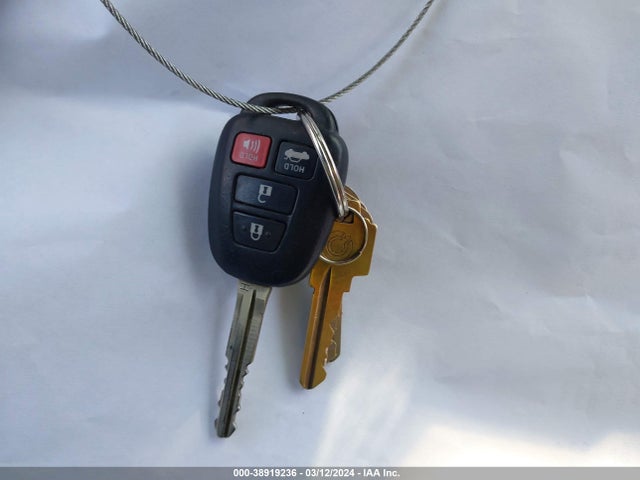Toyota COROLLA LE 2015 5YFBURHEXFP360201 Image 11