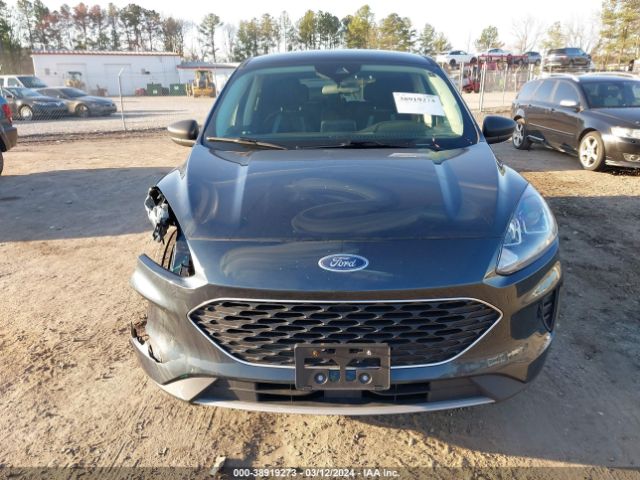 1FMCU0G63NUB48067 Ford ESCAPE SE
