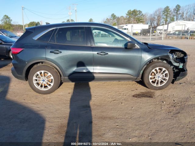1FMCU0G63NUB48067 Ford ESCAPE SE