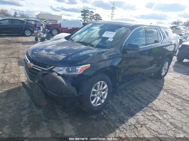 Chevrolet Traverse Ls 2019 1GNERFKW9KJ225263 Image 2