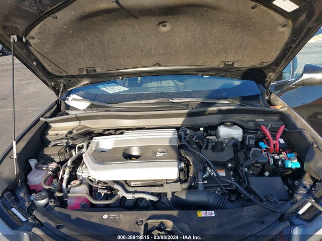 Lexus UX 250H 2023 JTHX6JBH5P2136210 Image 10