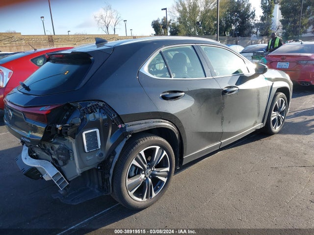 Lexus UX 250H 2023 JTHX6JBH5P2136210 Image 4