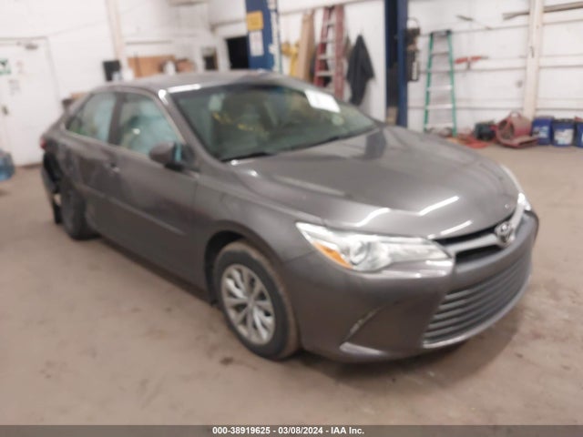 Toyota CAMRY LE 2015 4T4BF1FK3FR446068 Image 1