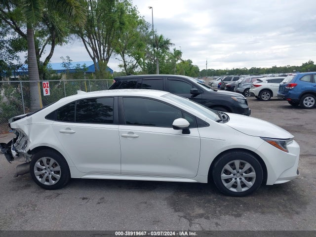 Toyota COROLLA LE 2021 JTDEPMAEXMJ127695 Image 14