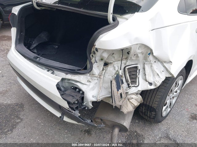 Toyota COROLLA LE 2021 JTDEPMAEXMJ127695 Image 6