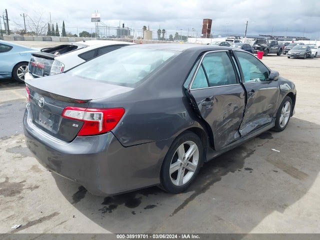 Toyota CAMRY SE 2014 4T1BF1FK5EU747255 Image 4