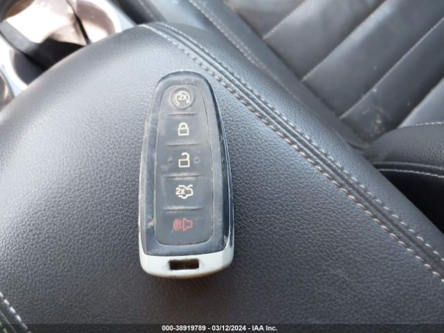 1FMCU0J92EUA39943 Ford Escape Titanium