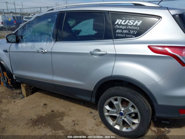 1FMCU0J92EUA39943 Ford Escape Titanium