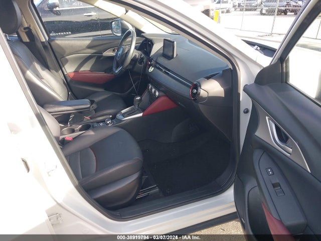 Mazda Cx-3 Touring 2018 JM1DKDC79J0324416 Image 5