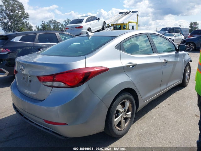 Hyundai ELANTRA SE 2015 5NPDH4AE6FH596920 Image 4