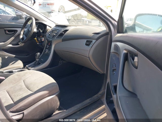 Hyundai ELANTRA SE 2015 5NPDH4AE6FH596920 Image 5