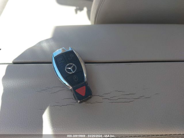 WDDLJ9BBXGA180756 Mercedes-Benz Cls 550 4matic