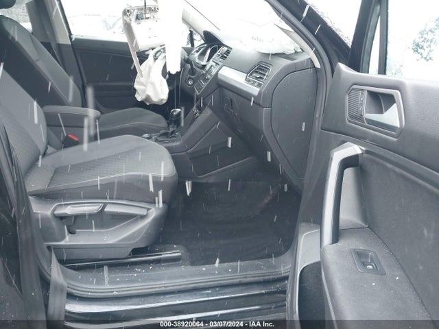 3VV0B7AX6MM032258 Volkswagen Tiguan 2.0t S