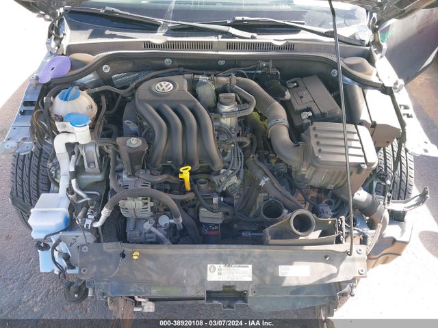 3VW2K7AJ2FM416721 Volkswagen Jetta 2.0l S