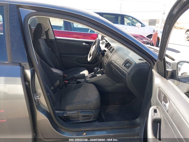 3VW2K7AJ2FM416721 Volkswagen Jetta 2.0l S