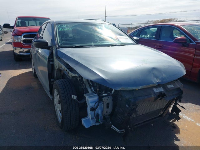 3VW2K7AJ2FM416721 Volkswagen Jetta 2.0l S