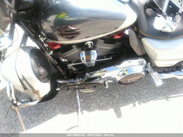 2019 HARLEY-DAVIDSON FLHXSE 1HD1PXL11KB960690 Photo 8