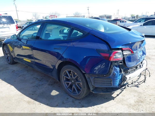 Tesla Model 3 Long Range Dual Motor All-wheel Drive 2022 5YJ3E1EB4NF183684 Image 3