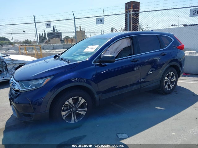 Honda CR-V LX 2017 7FARW5H30HE000471 Image 2