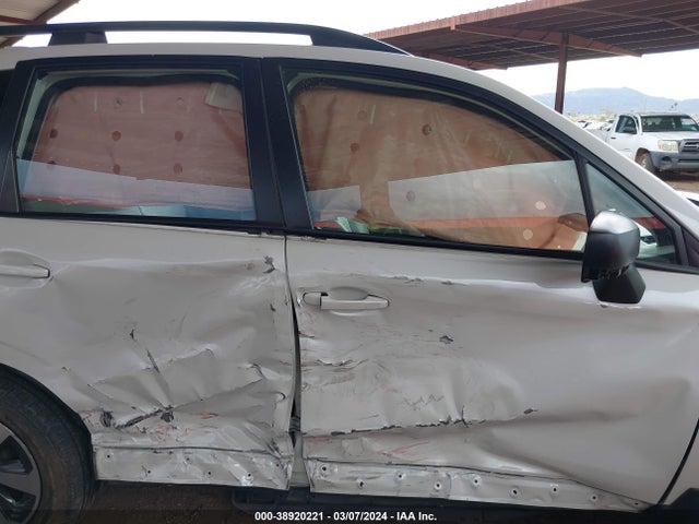 Subaru Forester 2.5i 2018 JF2SJABC7JH466063 Image 13