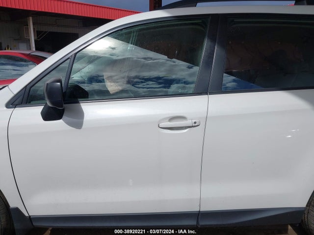 Subaru Forester 2.5i 2018 JF2SJABC7JH466063 Image 14