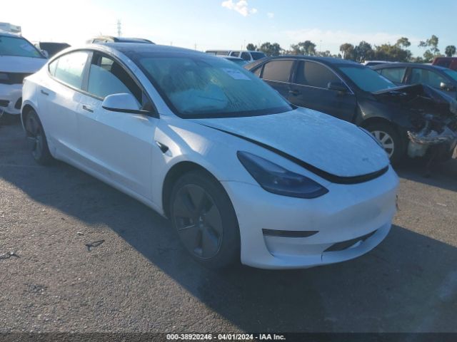 2021 Tesla Model 3 Standard Range Plus Rear-wheel Drive მანქანა იყიდება აუქციონზე, vin: 5YJ3E1EA4MF992530, აუქციონის ნომერი: 38920246