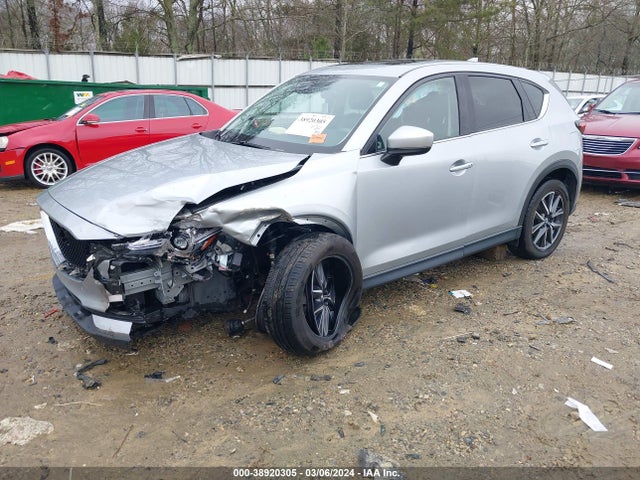 Mazda Cx-5 Grand Touring 2018 JM3KFADM3J0332324 Image 2