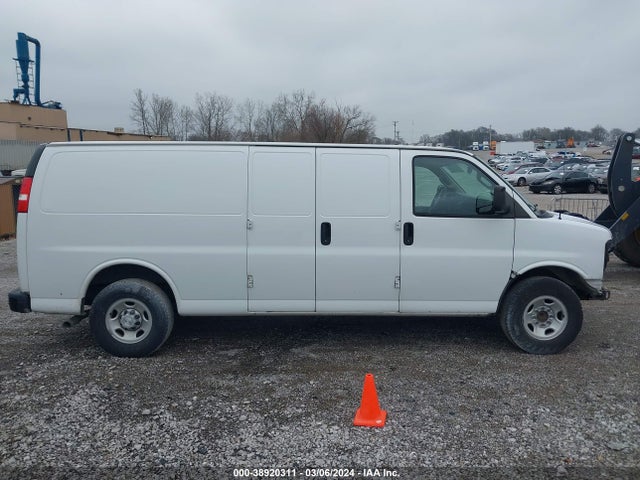 Chevrolet Express 2500 Work Van 2019 1GCWGBFP8K1159738 Image 13