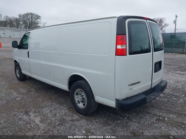 Chevrolet Express 2500 Work Van 2019 1GCWGBFP8K1159738 Image 3