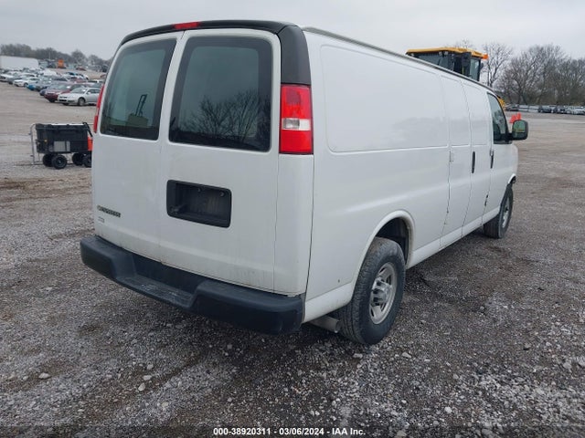 Chevrolet Express 2500 Work Van 2019 1GCWGBFP8K1159738 Image 4
