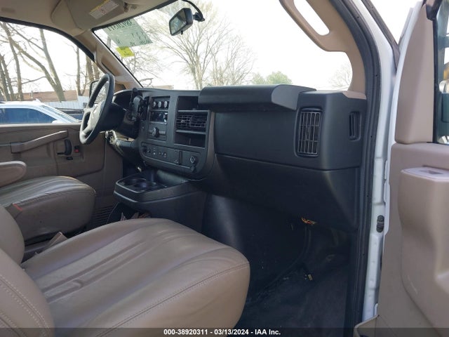 Chevrolet Express 2500 Work Van 2019 1GCWGBFP8K1159738 Image 5