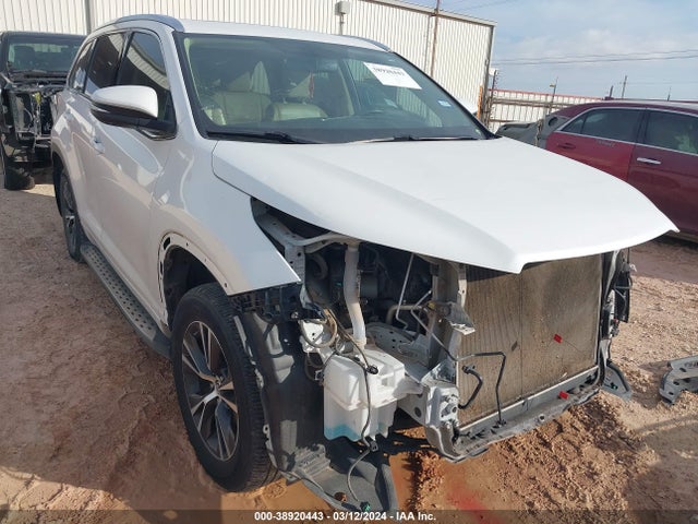 Toyota Highlander Xle V6 2016 5TDKKRFH1GS140229 Image 19