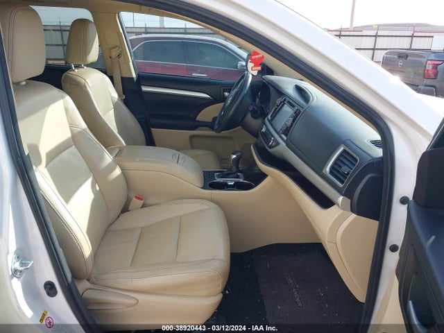 Toyota Highlander Xle V6 2016 5TDKKRFH1GS140229 Image 5