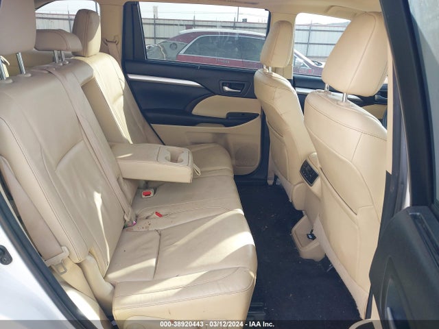 Toyota Highlander Xle V6 2016 5TDKKRFH1GS140229 Image 8