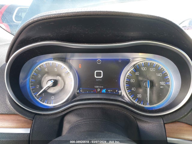 2C3CCASG6GH157028 Chrysler 300c Platinum