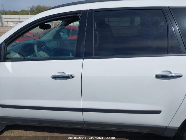Chevrolet Traverse Ls 2016 1GNKRFED1GJ177858 Image 15